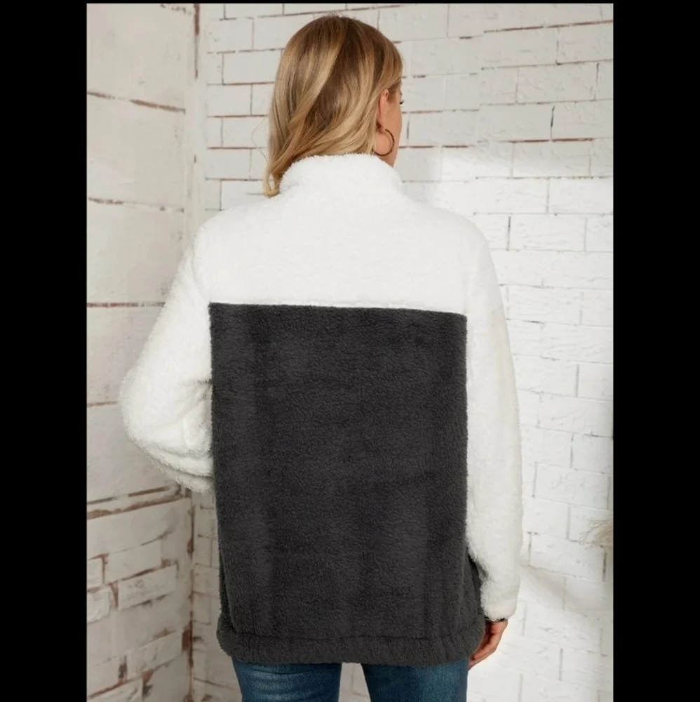 Fleece Button Up Pullover - Picture 3 of 5
